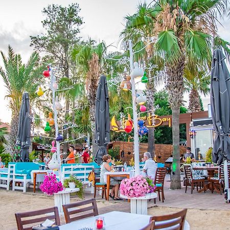 Blue Bay Beach Hotel (Adults Only) Бітез Екстер'єр фото