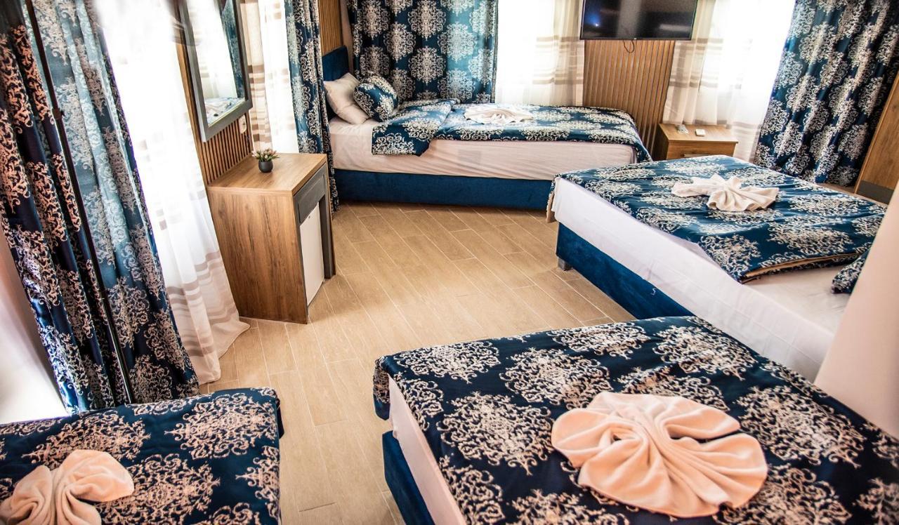 Blue Bay Beach Hotel (Adults Only) Бітез Екстер'єр фото