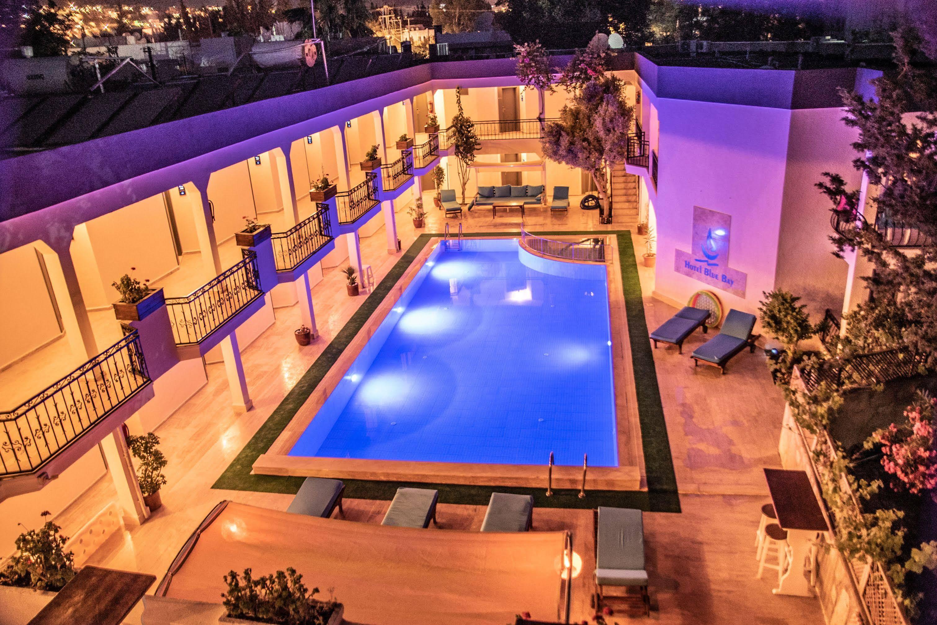 Blue Bay Beach Hotel (Adults Only) Бітез Екстер'єр фото