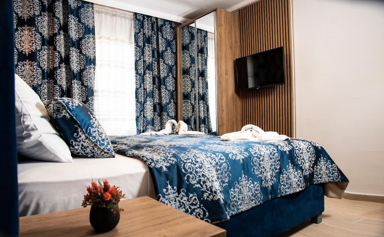 Blue Bay Beach Hotel (Adults Only) Бітез Екстер'єр фото