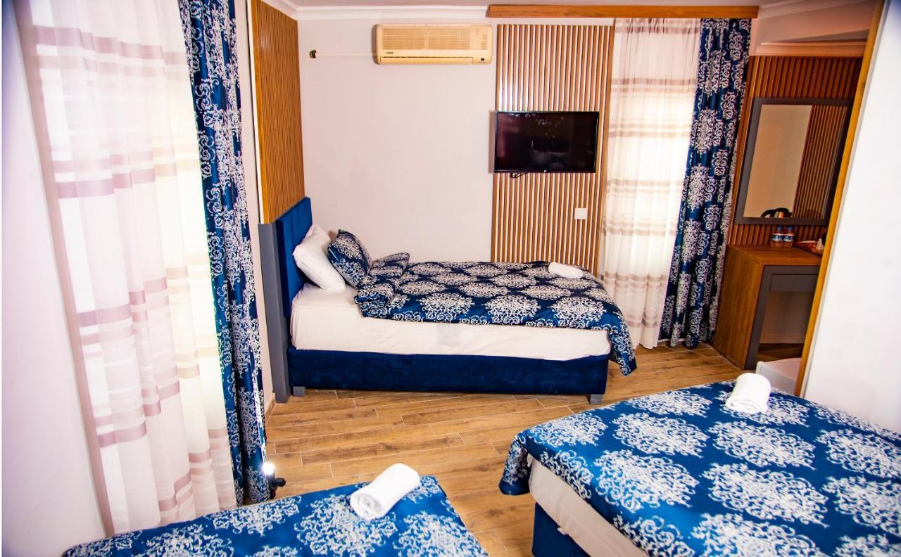 Blue Bay Beach Hotel (Adults Only) Бітез Екстер'єр фото